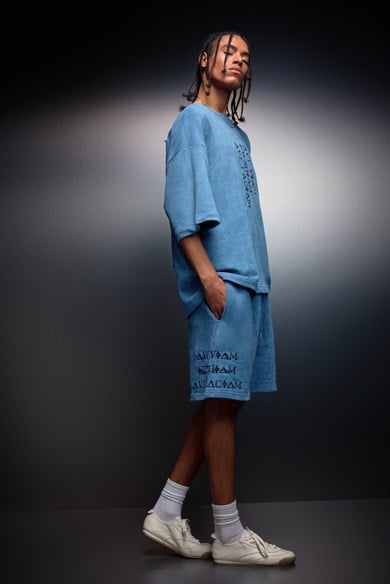 Erkek Açık Mavi İnveniam Patchli Oversize Yıkama Efektli Tshirt