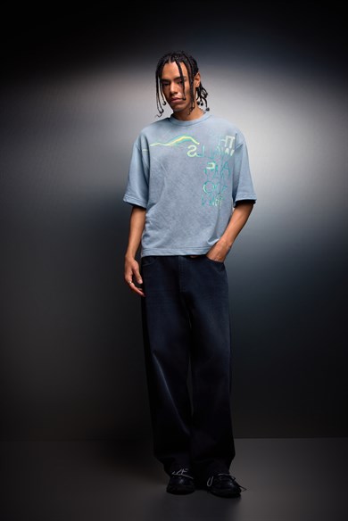 Erkek Açık Mavi The Walls Box Fit Yıkama Efektli Tshirt