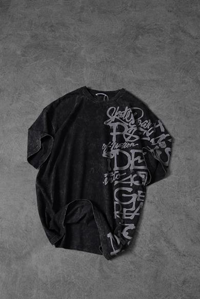Erkek Antrasit Grafiti Yan Baskı Özel Yıkamalı Kumaş Oversize Tshirt