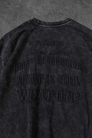 Erkek Antrasit Whats Your Weapon? Nakışlı Özel Yıkamalı Oversize Tshirt