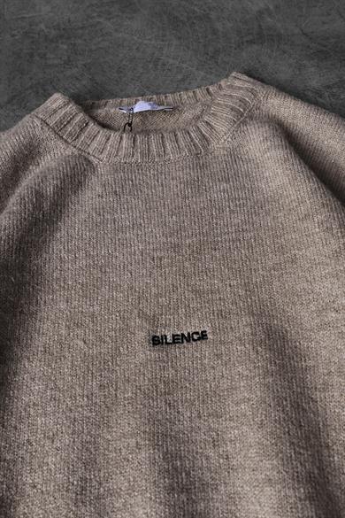 Erkek Bej Silence Nakışlı Yün Karışımlı Bisiklet Yaka Oversize Kazak