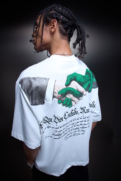 Erkek Beyaz Confiado Baskılı Box Fit Tshirt