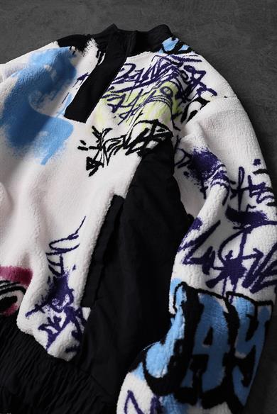 Erkek Beyaz Grafiti Baskılı Yarım Fermuar Oversize Peluş Sweatshirt