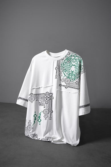 Erkek Beyaz Regulan Kabartma Baskılı Oversize Tshirt