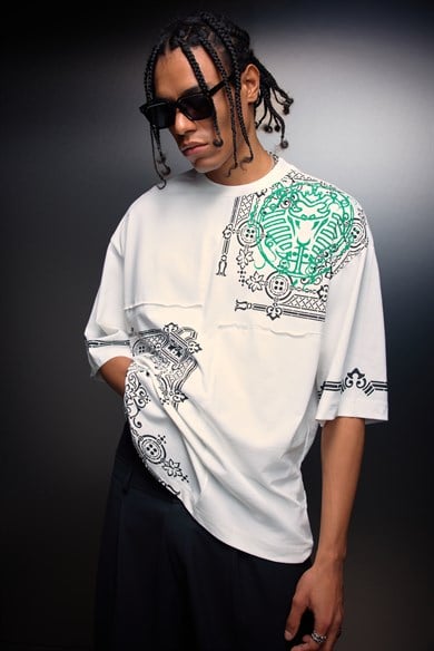 Erkek Beyaz Regulan Kabartma Baskılı Oversize Tshirt
