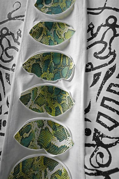 Erkek Beyaz Spine Efektli Baskılı Oversize Tshirt