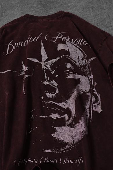 Erkek Bordo Divided Personas Baskılı Özel Yıkamalı Kumaş Oversize Tshirt