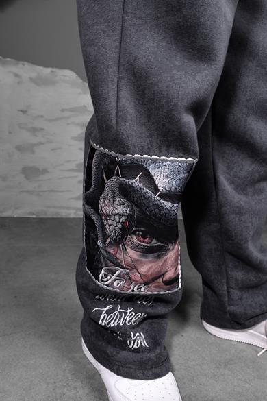 Erkek Füme İllusion Nakışlı Patchli Yıkamalı Baggy Eşofman