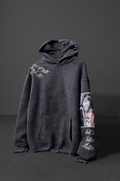 Erkek Füme İllusion Nakışlı Patchli Yıkamalı Oversize Kapüşonlu Sweatshirt
