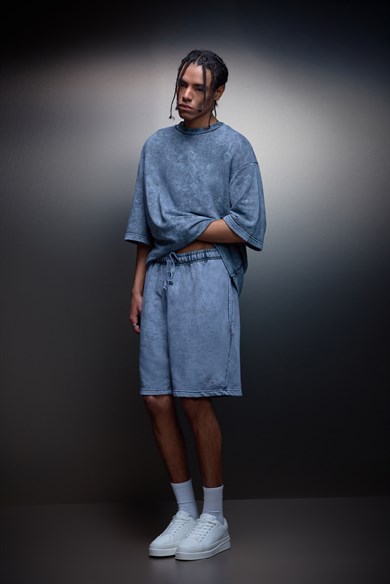 Erkek Gri Basic Yıkama Efektli Diz Üstü Şort