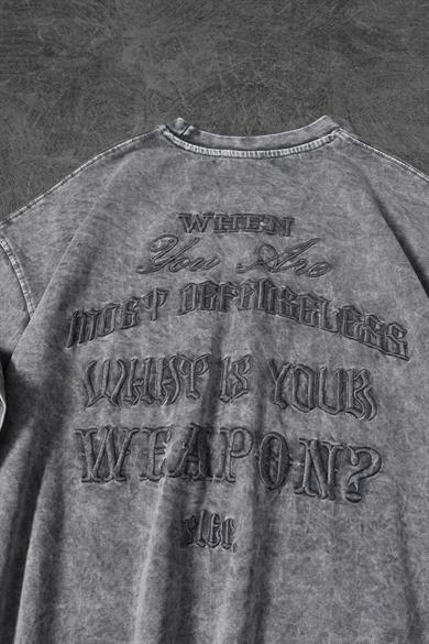 Erkek Gri Whats Your Weapon? Nakışlı Özel Yıkamalı Oversize Tshirt