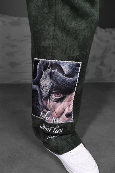 Erkek Haki İllusion Nakışlı Patchli Yıkamalı Baggy Eşofman