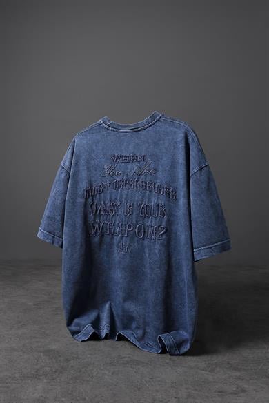 Erkek Mavi Whats Your Weapon? Nakışlı Özel Yıkamalı Oversize Tshirt