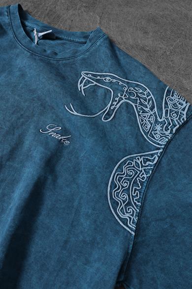 Erkek Petrol Snake Nakışlı Özel Yıkamalı Kumaş Oversize Tshirt