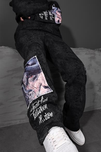 Erkek Siyah İllusion Nakışlı Patchli Yıkamalı Baggy Eşofman