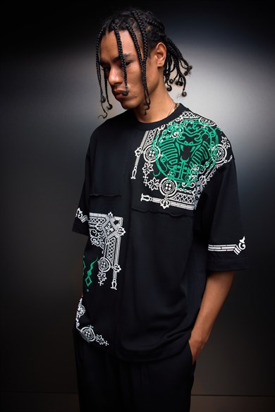Erkek Siyah Regulan Kabartma Baskılı Oversize Tshirt