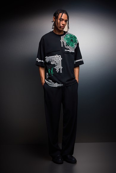 Erkek Siyah Regulan Kabartma Baskılı Oversize Tshirt