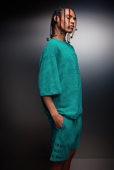 Erkek Slatra Yeşili İnveniam Pathcli Yıkama Efektli Diz Üstü Şort