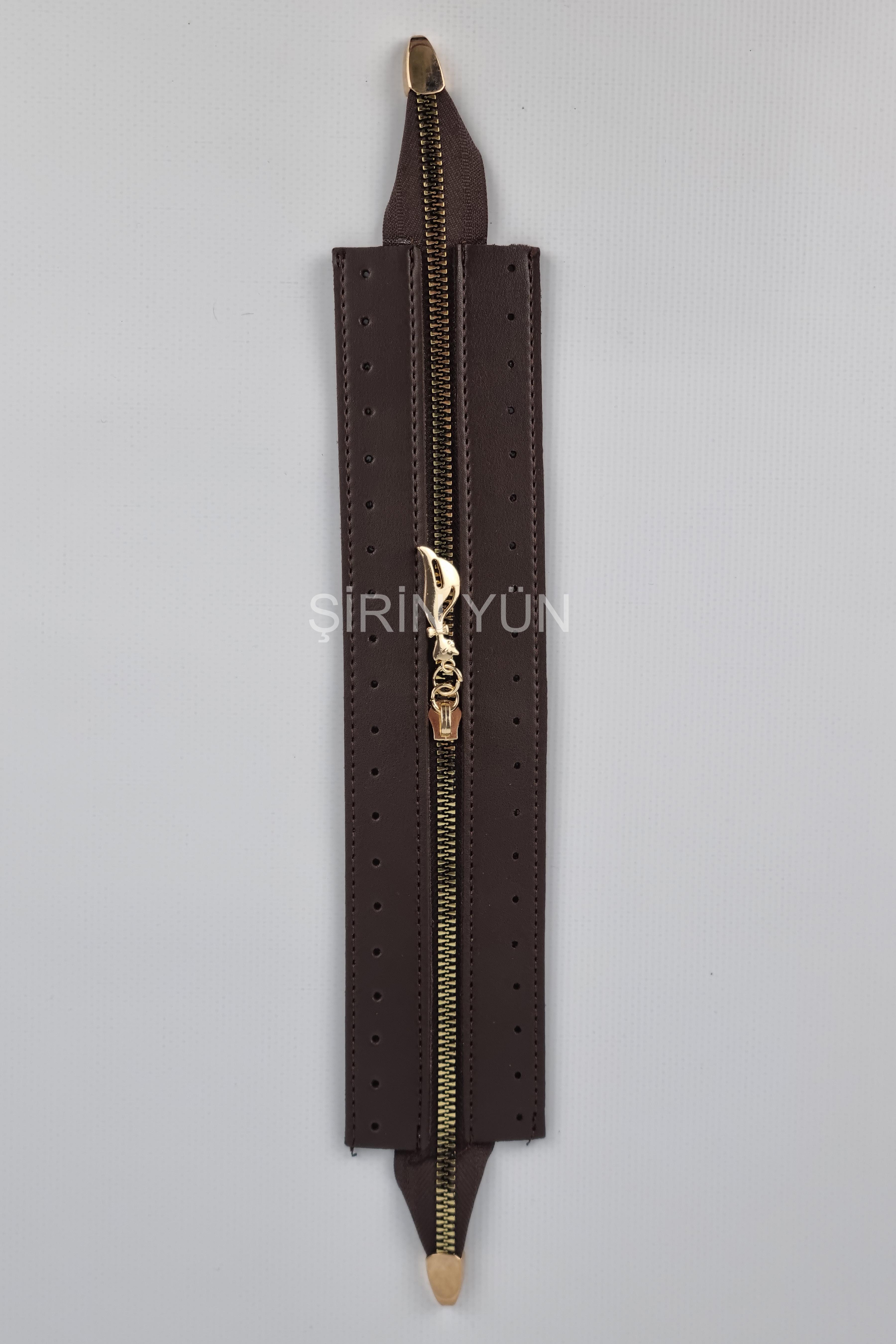 Delikli Suni Deri Çanta Fermuarı Dikmeli Hazır 26X6 Cm Fermuar Kahverengi