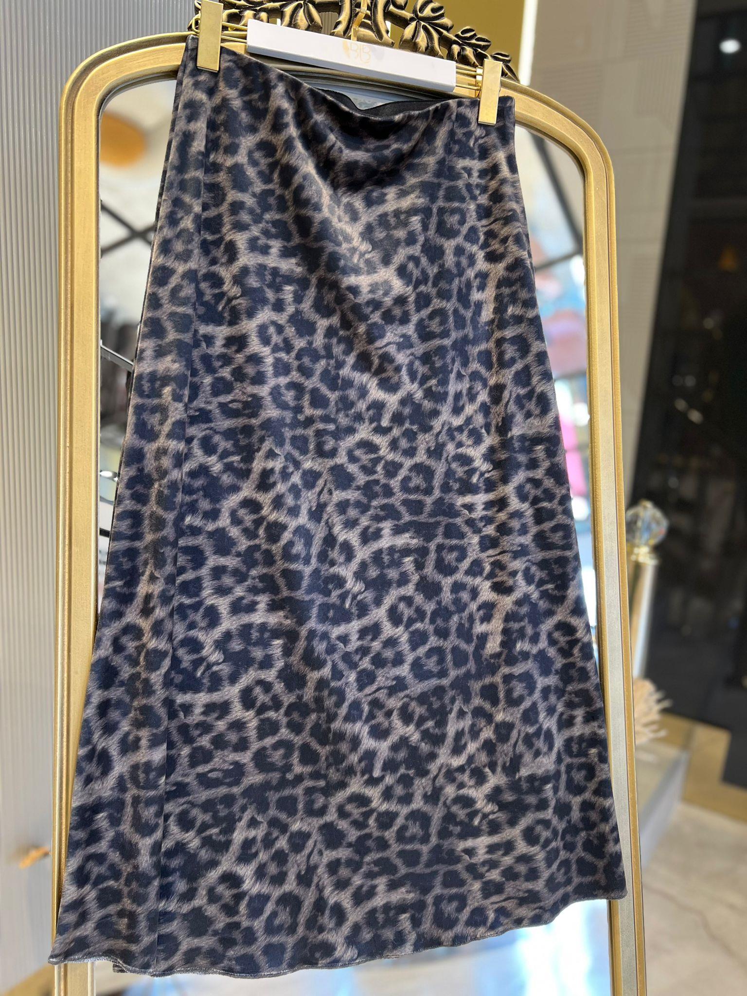 DİGİTAL BASKILI KADİFE ETEK