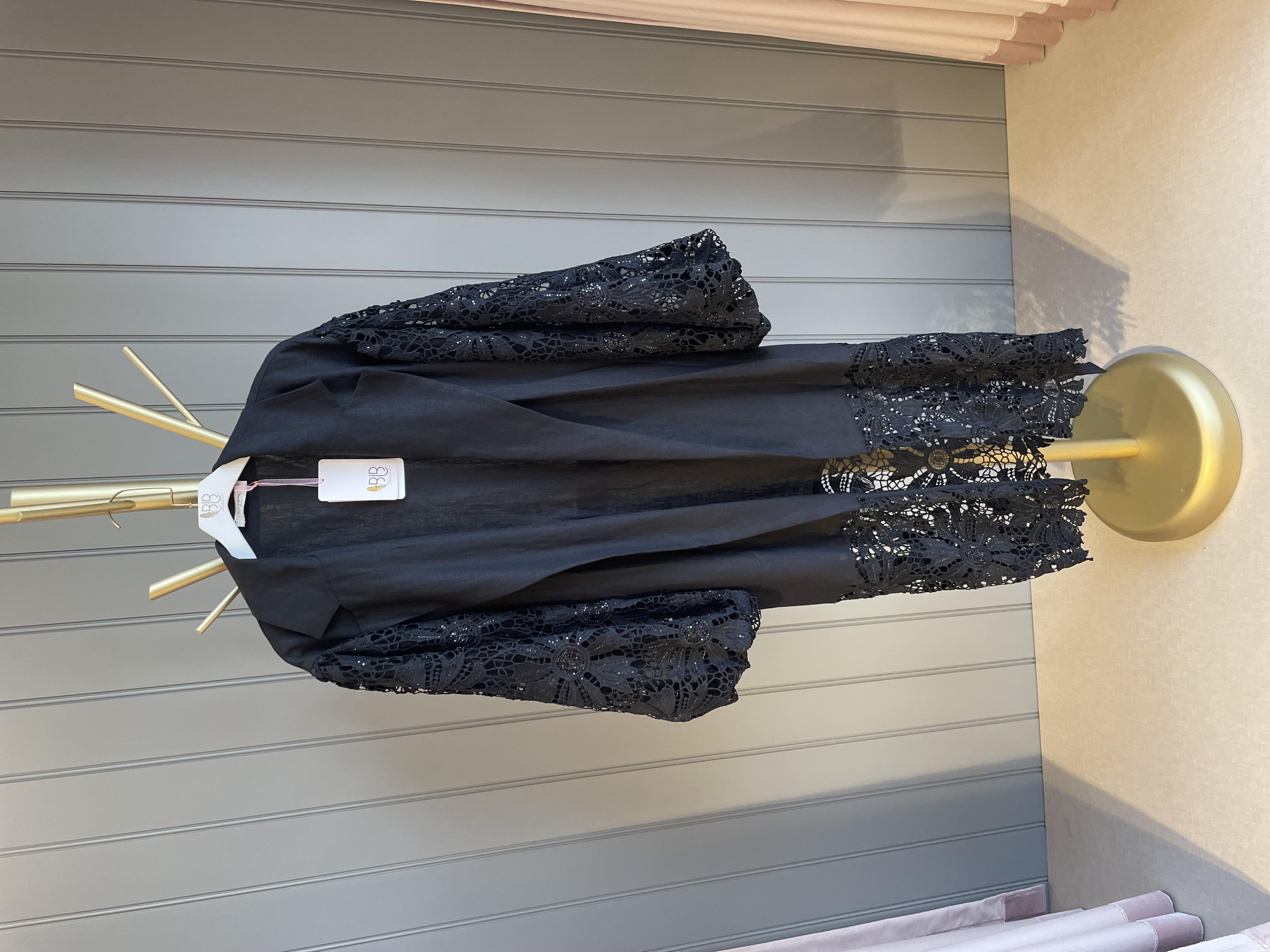 KOLLARI DANTELLİ  KAP