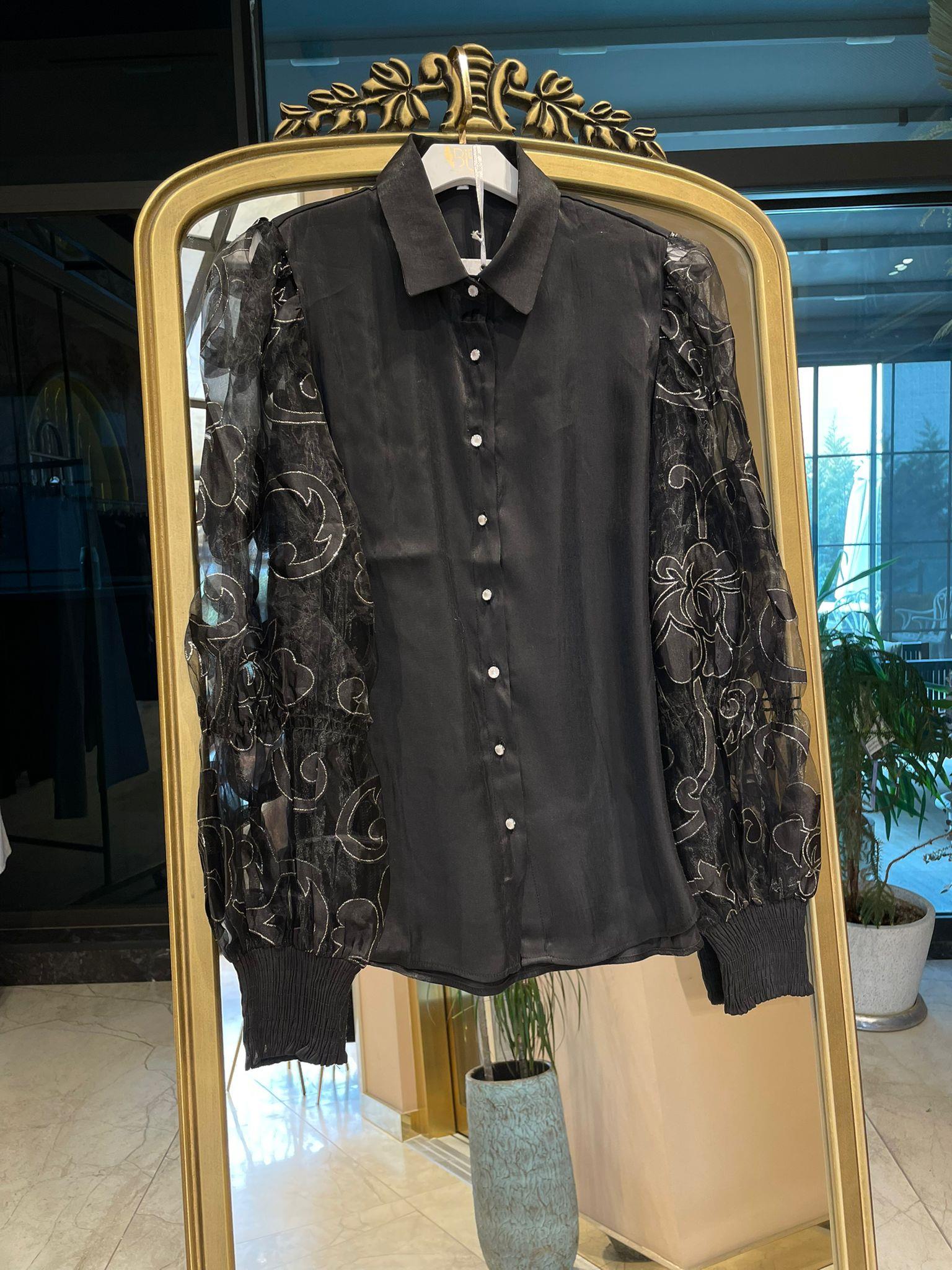 KOLLARI TÜLLÜ GÖMLEKK