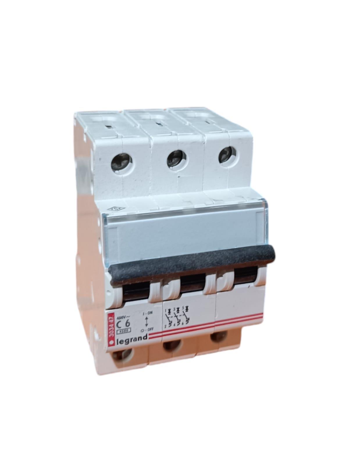 6 AP C TİPİ 3 KUTUP X6 OTOMAT LEGRAND