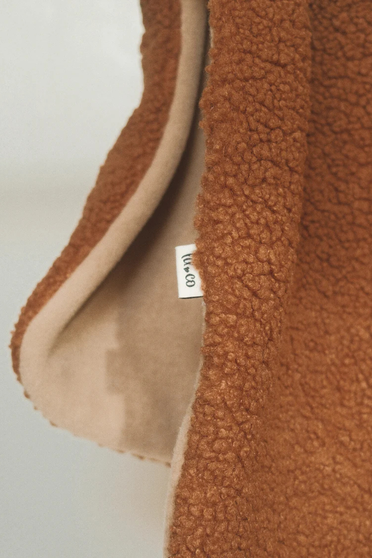 Lil.co The Heart Blanket