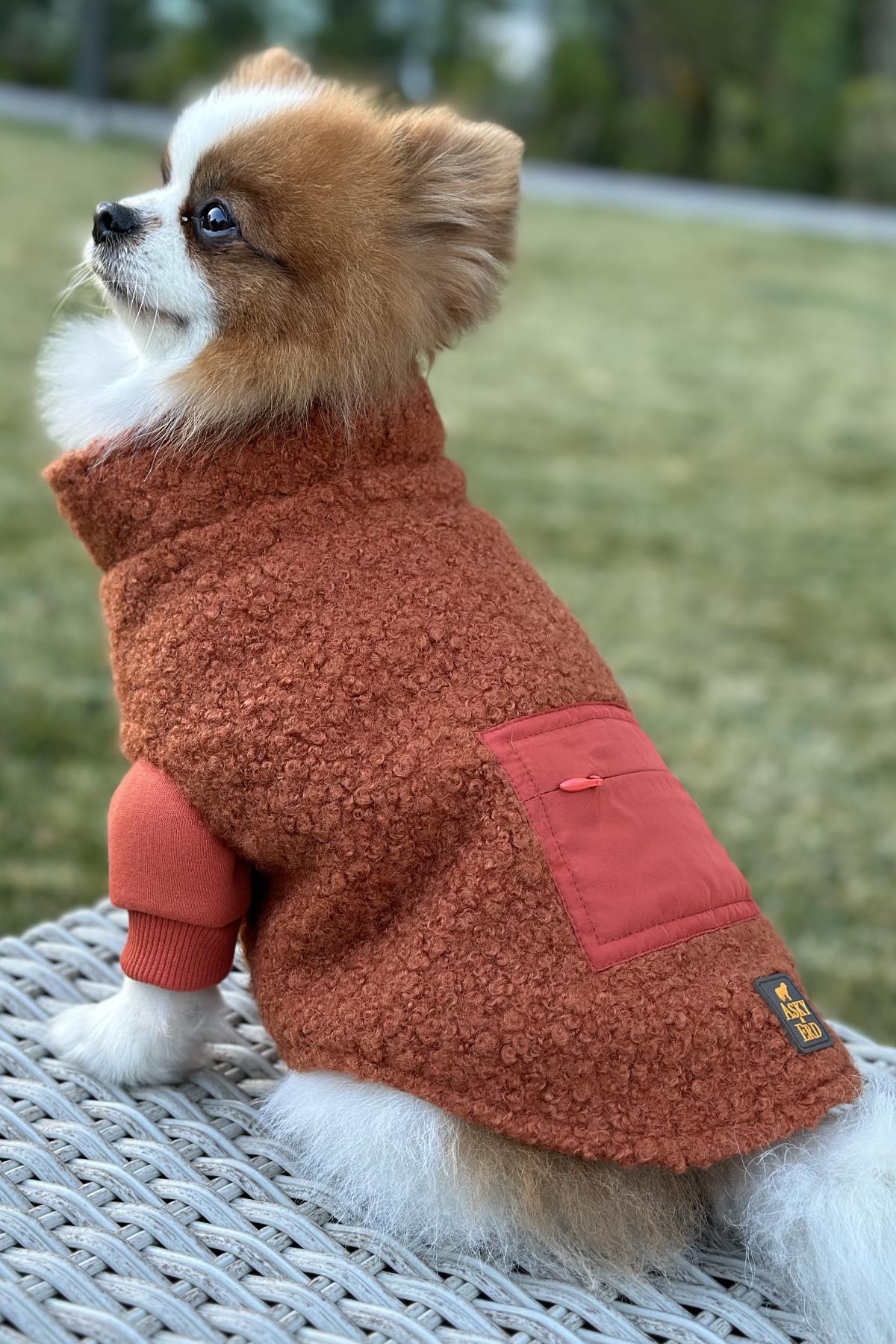 Asky & Erd Zippered Curly Vest | Brick Color