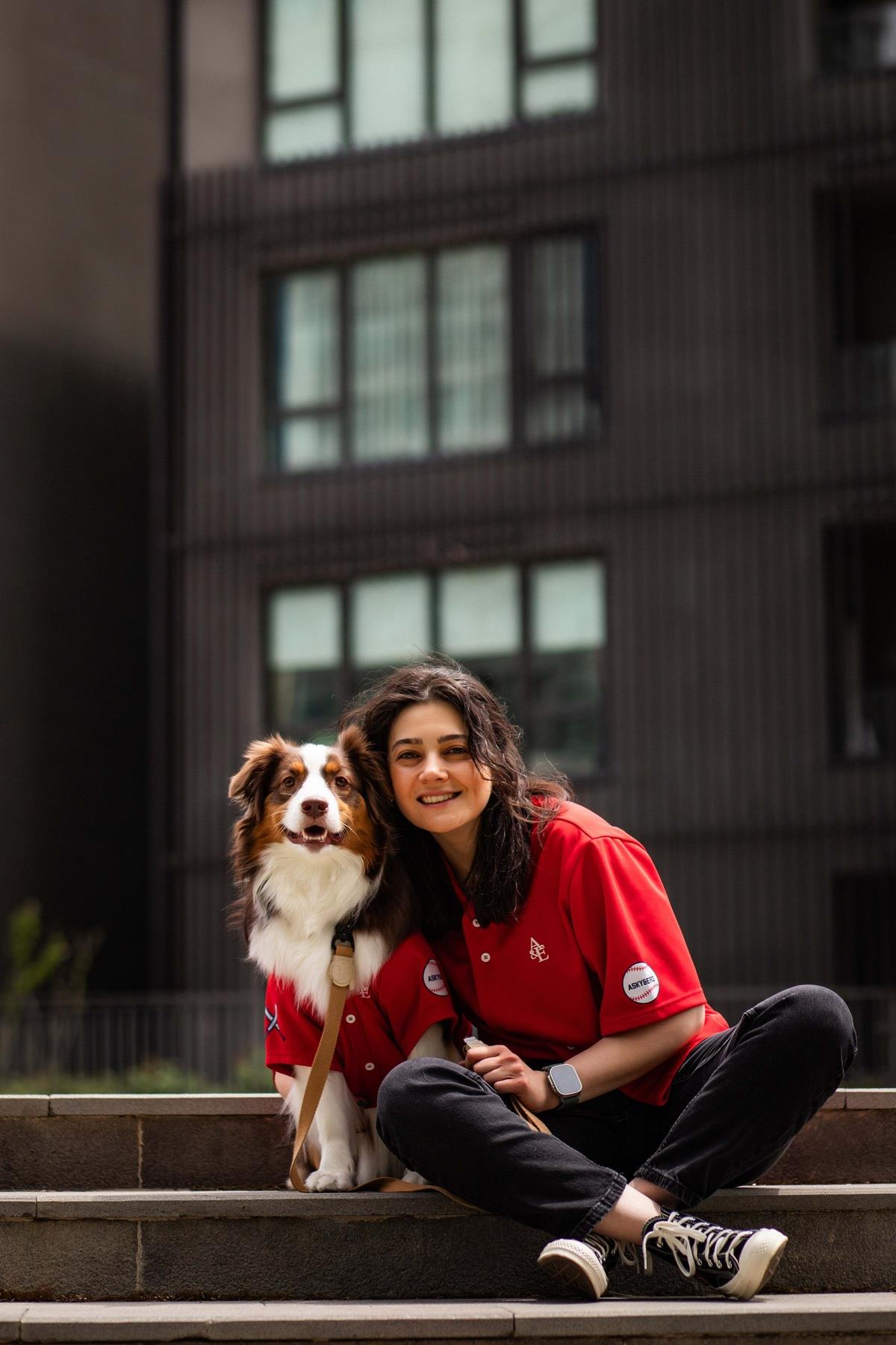 Askyxhuman Tshirt L Askys Baseball Team