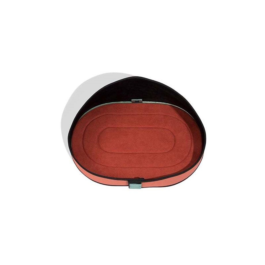 Zee.Dog Polo Cat Dog Bed