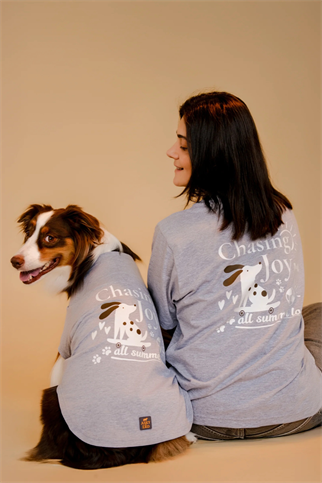 Asky&Erd Chasing Joy | Urban Grey Köpek Tişört