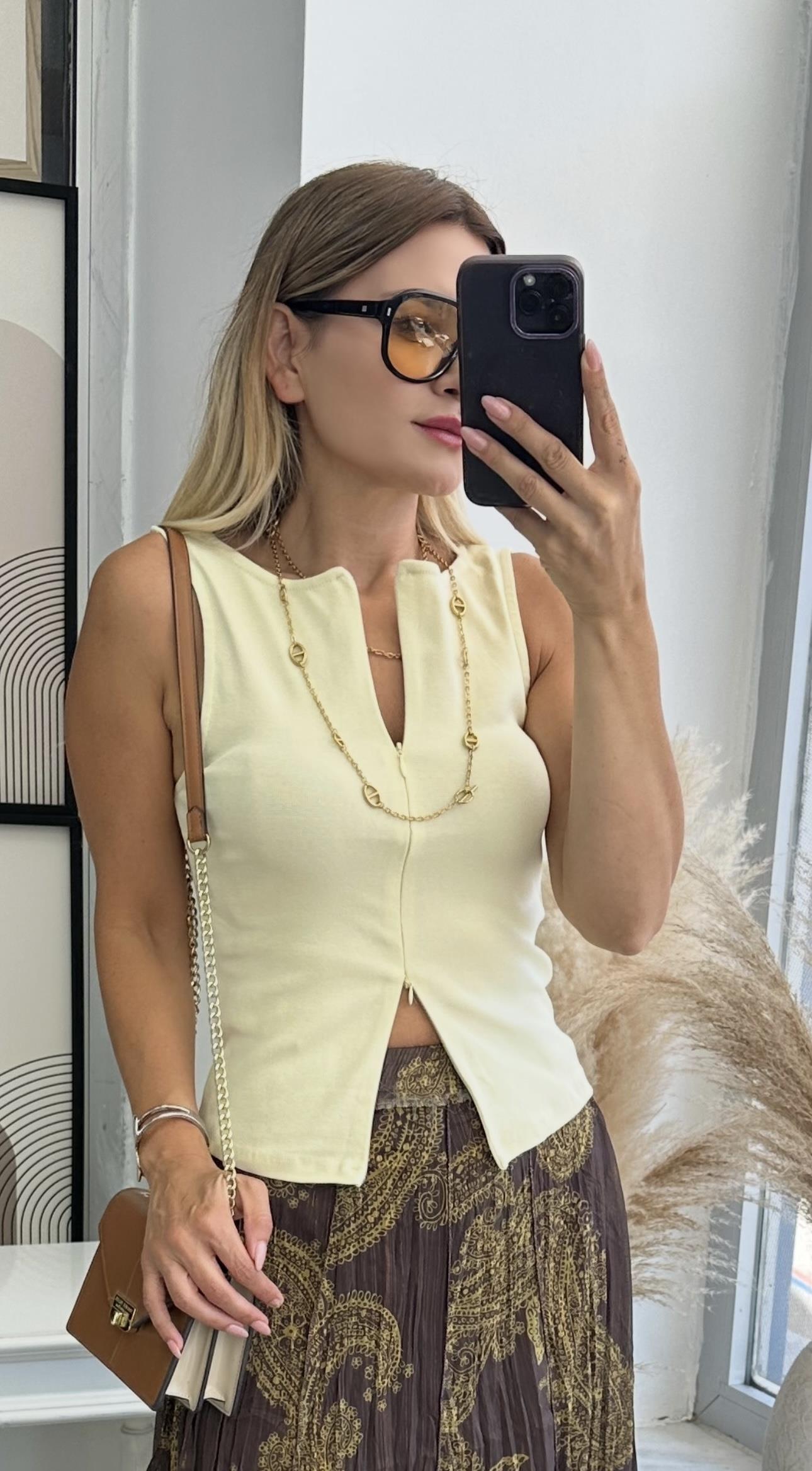 Açık Sarı Fermuar Detaylı Bluz 