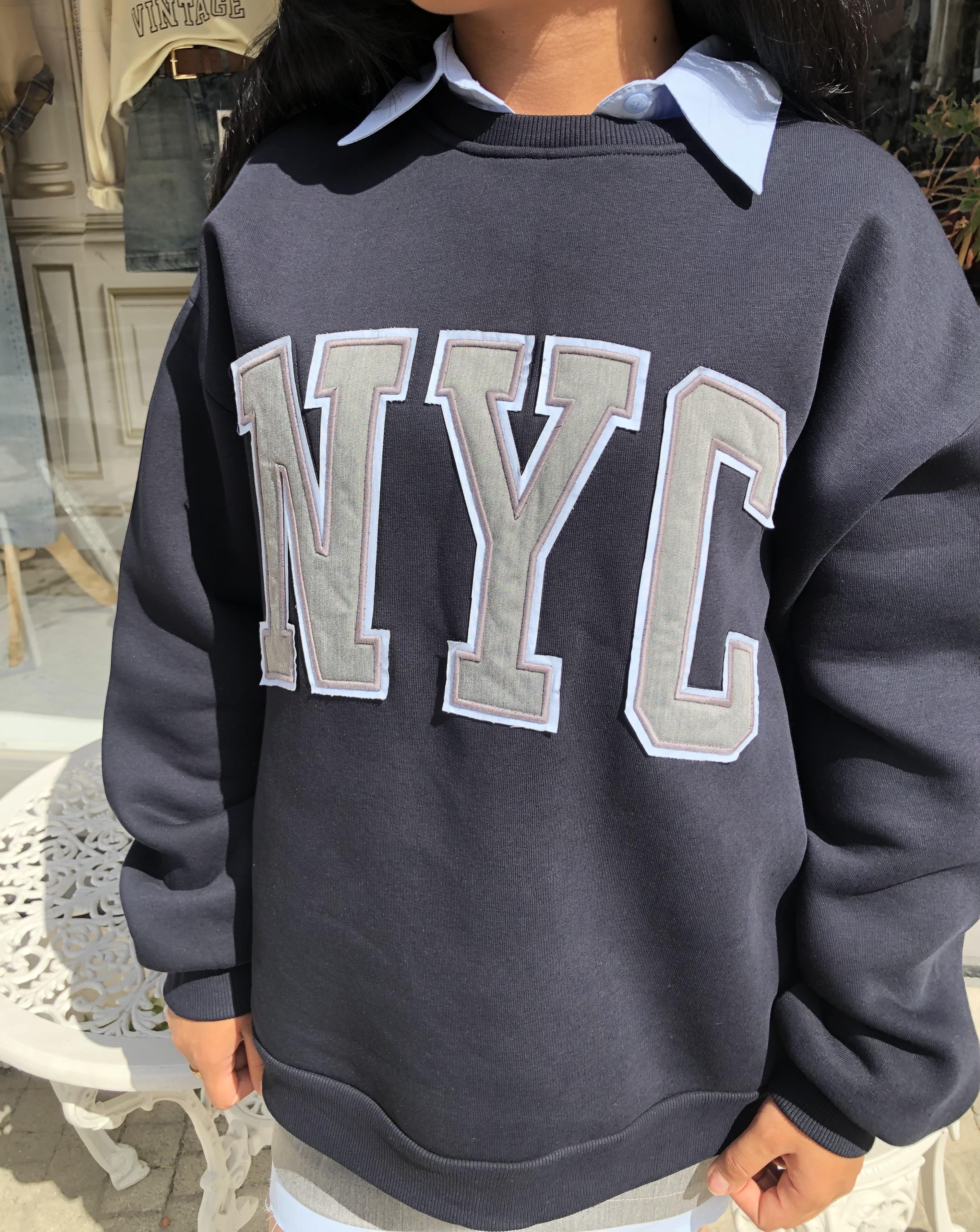 Baskı Detaylı Gömlek Yaka Sweat