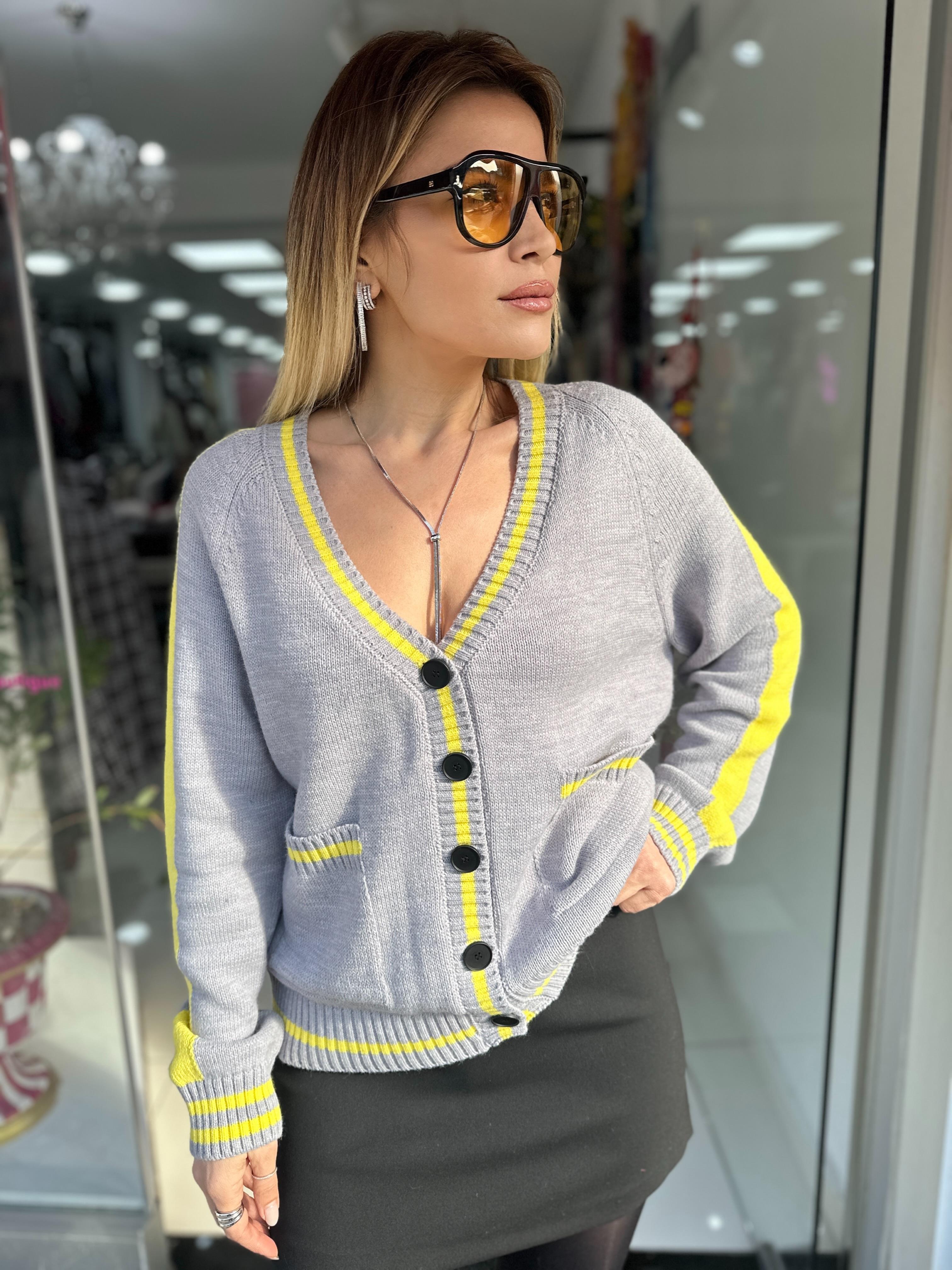 Biyeli Dikişli Triko Hırka 