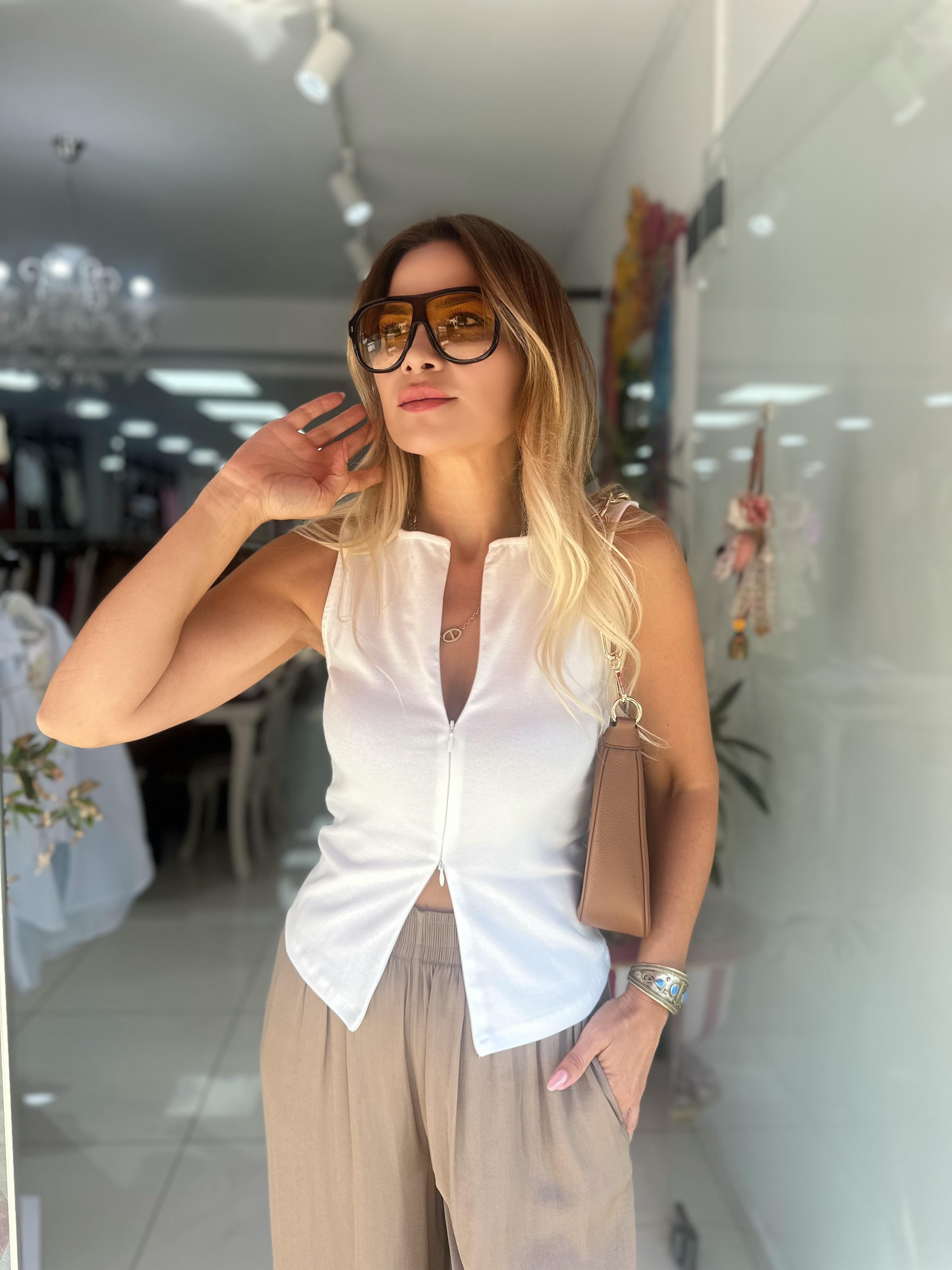 Ekru Fermuar Detaylı Bluz