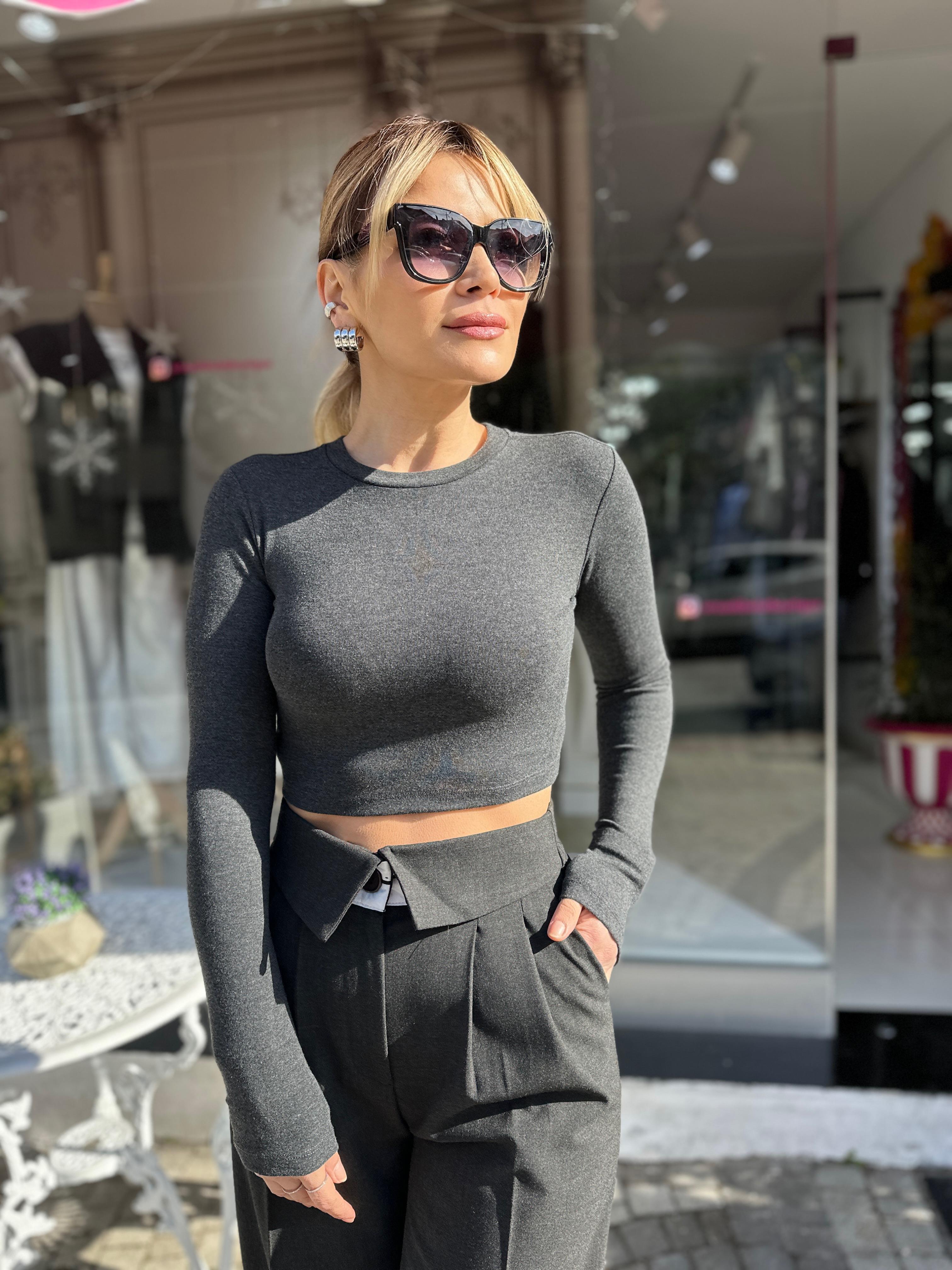 Gri Modal Kumaş Crop Bluz 
