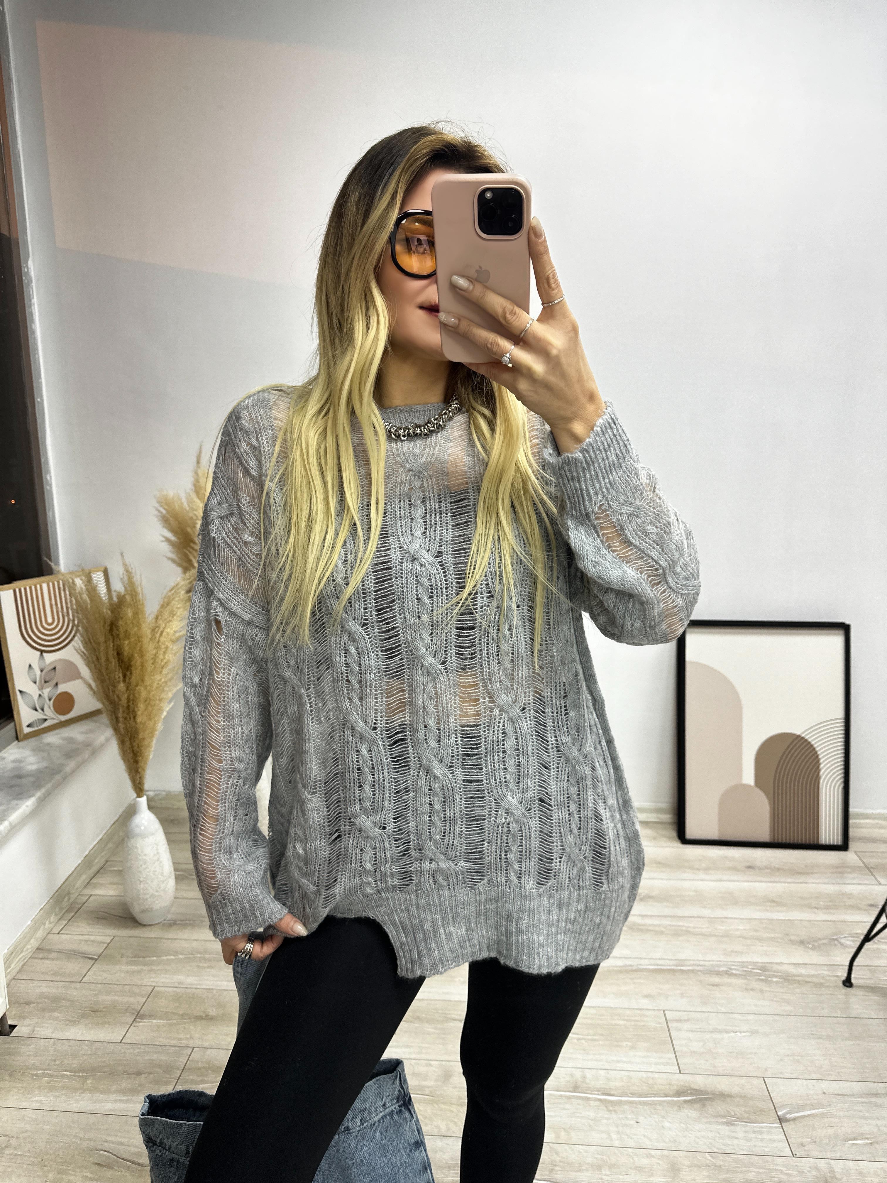 Gri Saç Örgülü Ajurlu Triko 