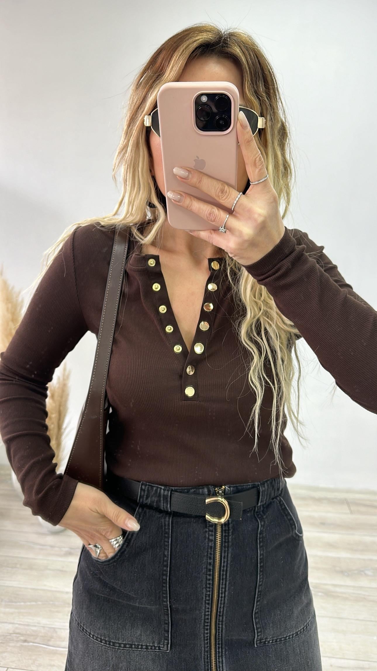 Kahverengi Çıtçıt Detaylı Fitilli Bluz 