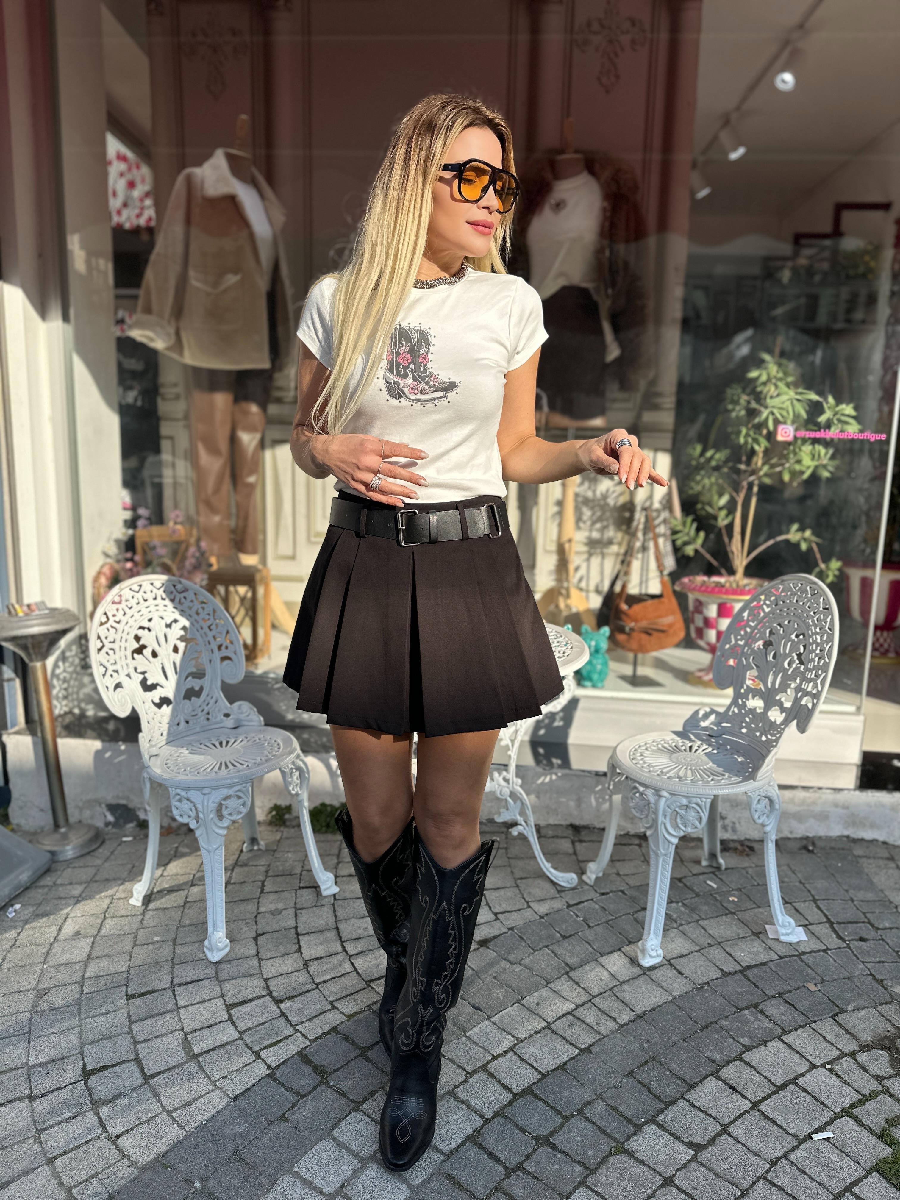 Kemerli Pileli Şort Etek