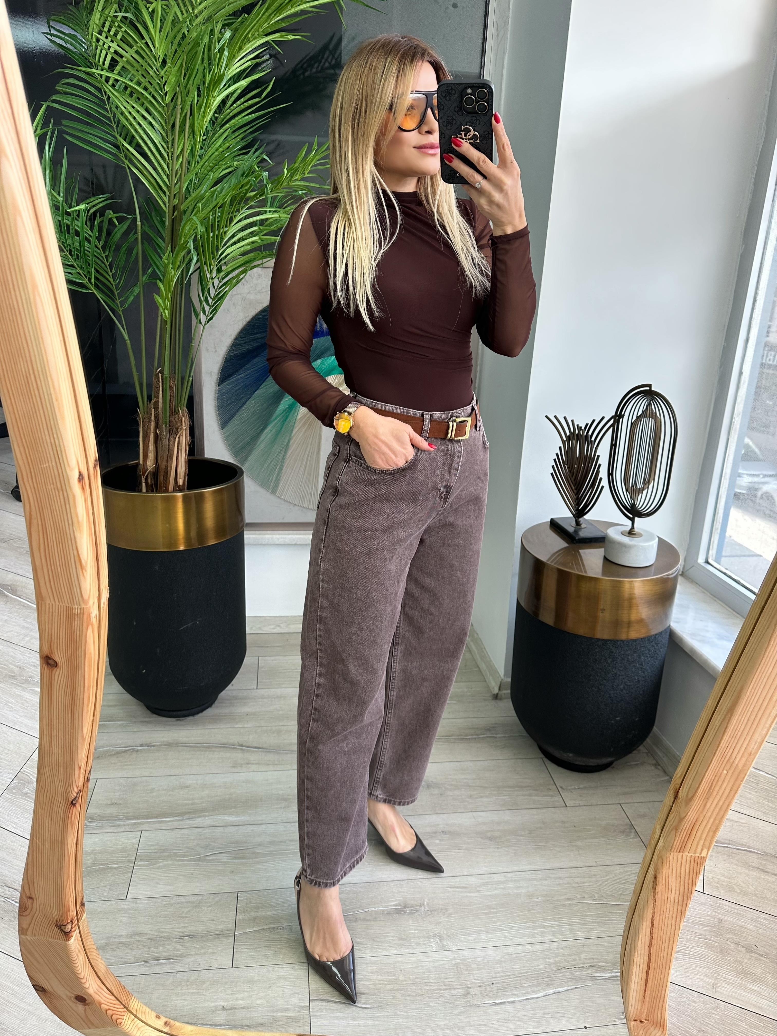 Kemerli Yüksek Bel Mom Jean