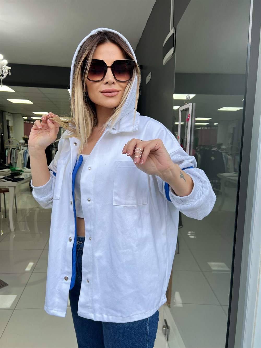 KL Kapüşonlu Beyaz Gömlek Ceket