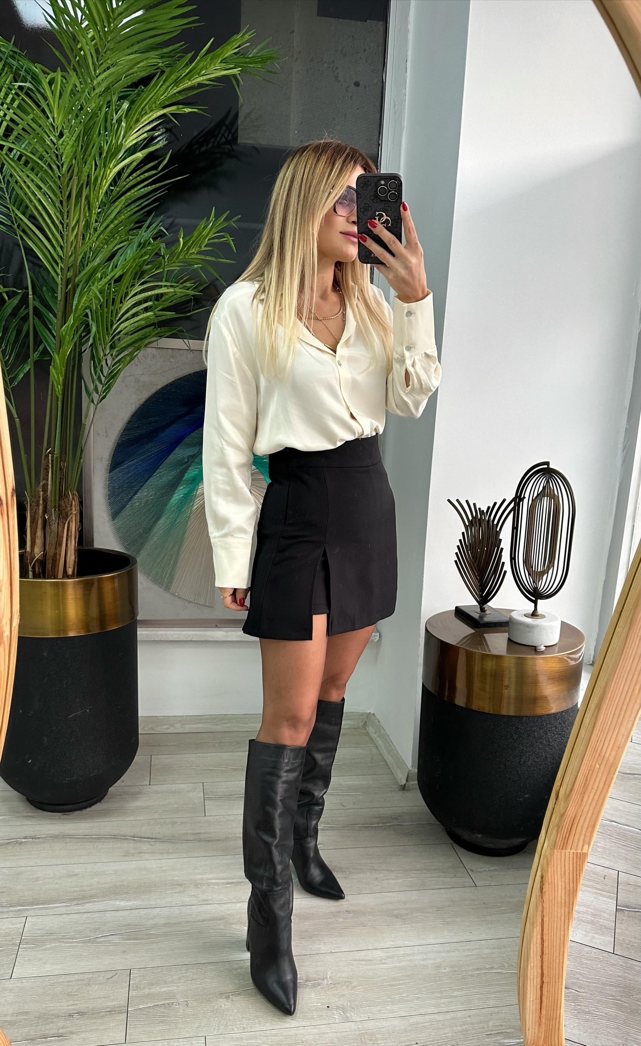 KR İçi Şortlu Siyah Etek