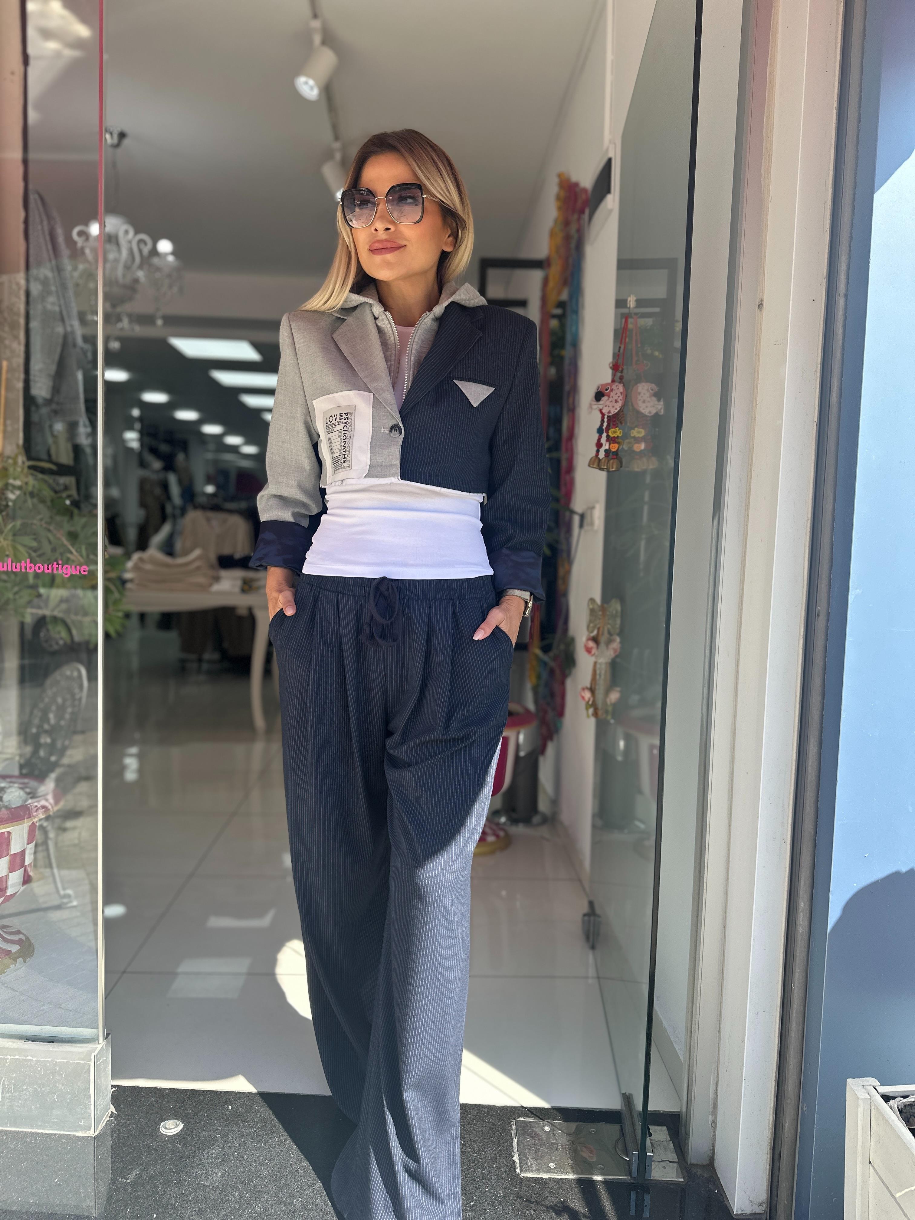 Lacivert Çizgili Beli Lastikli Pantolon 