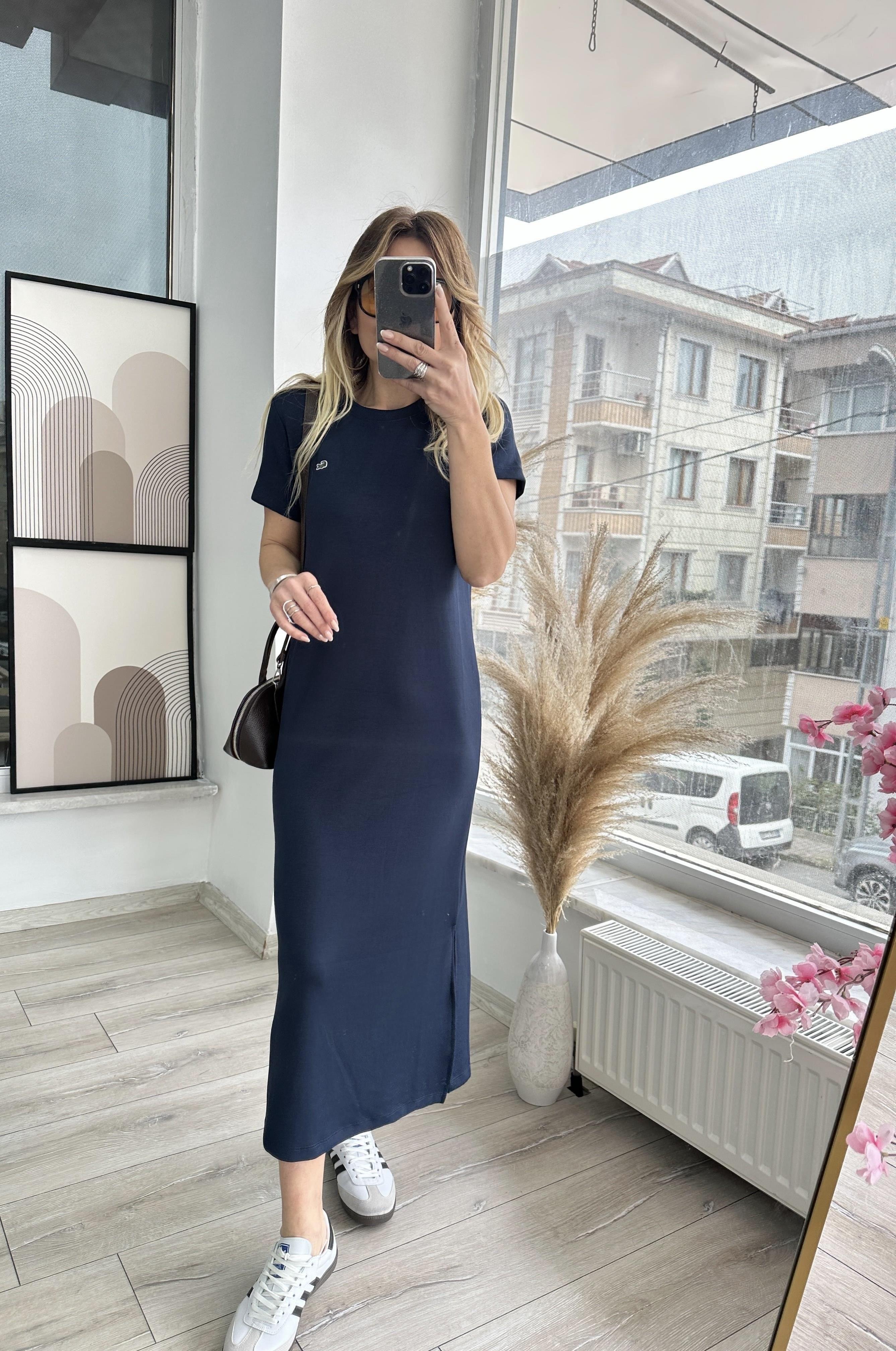 Lacivert Modal Kumaş Yırtmaçlı Elbise