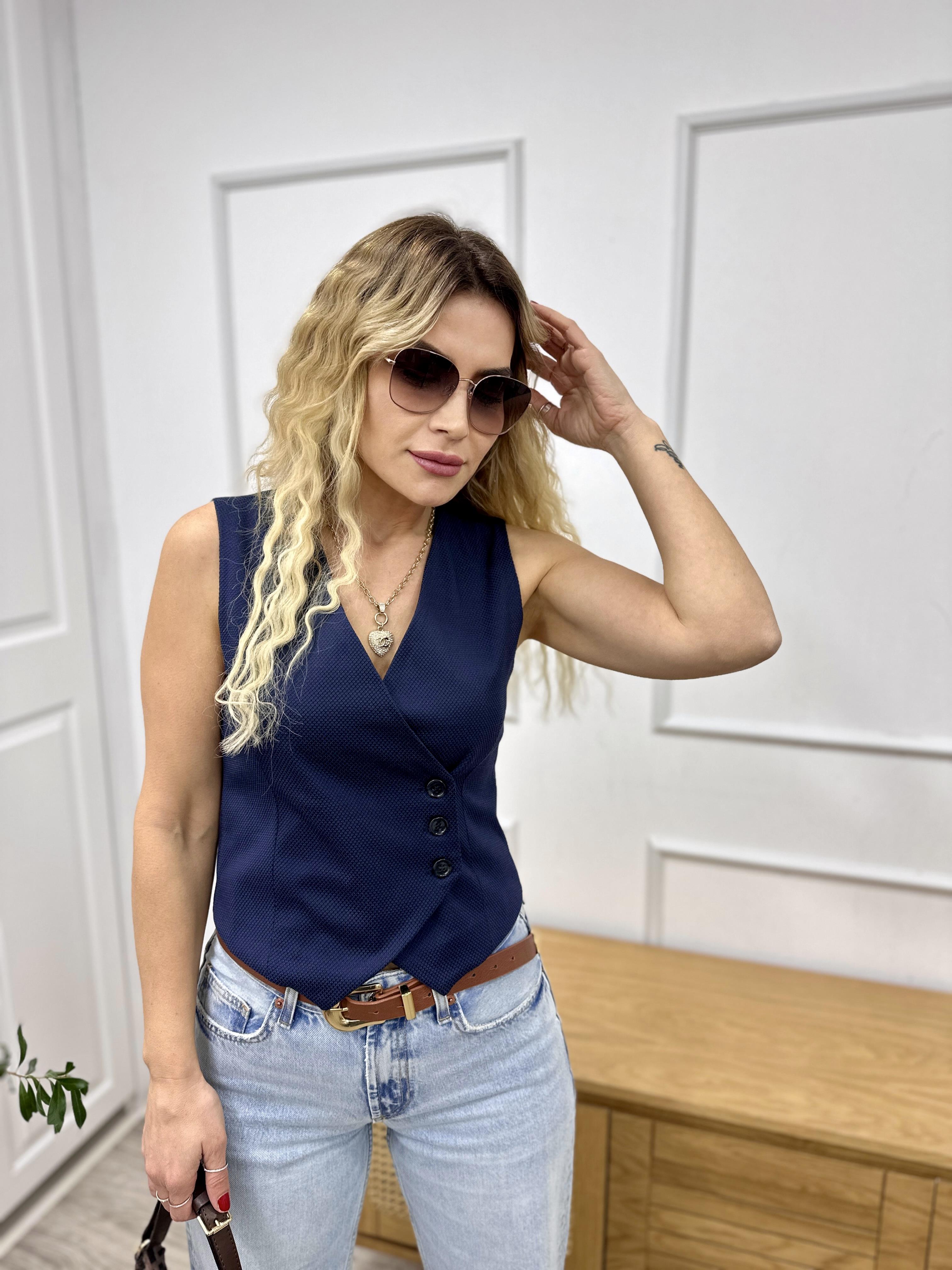 Lacivert Yan Düğme Detaylı Astarlı Yelek 