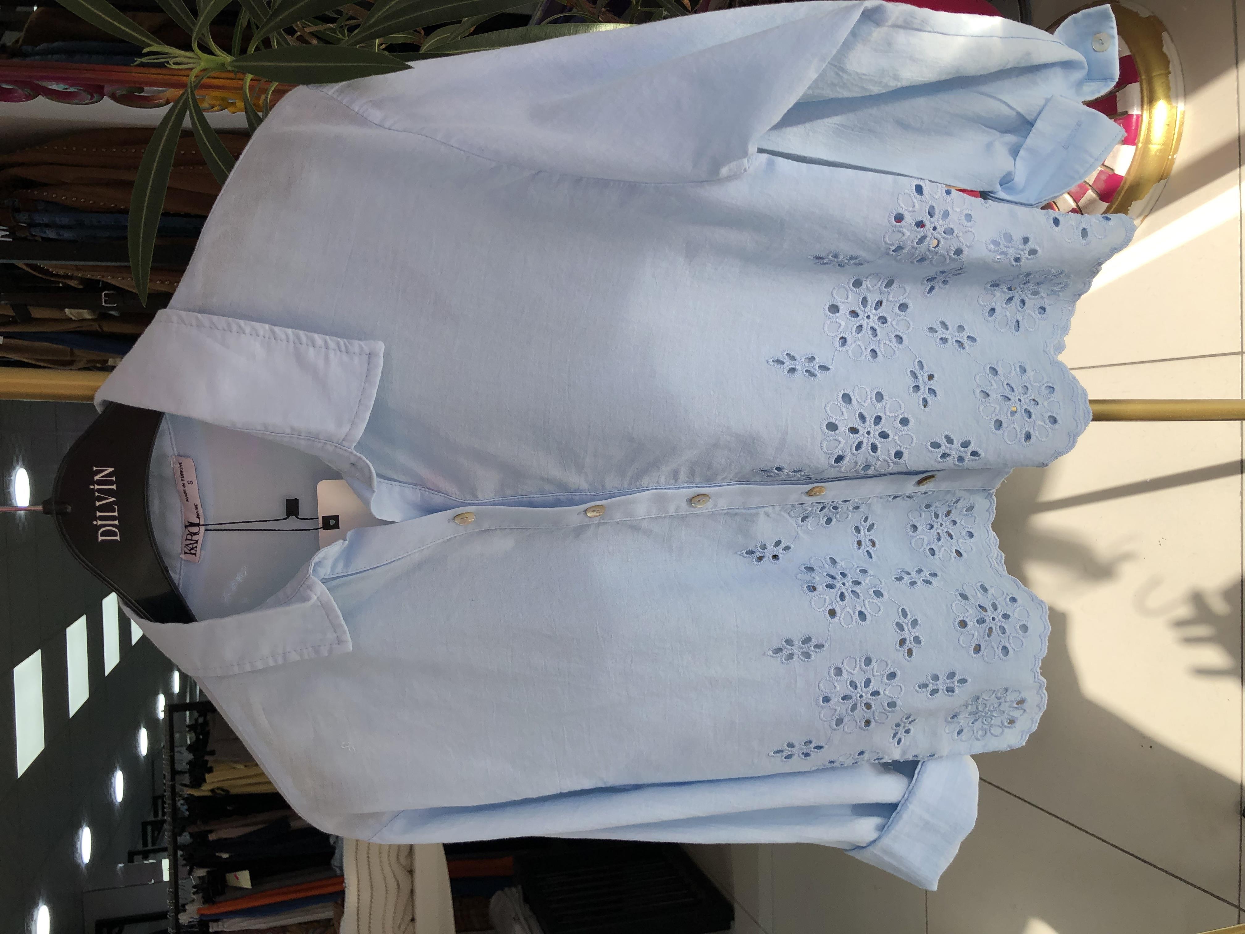 Mavi Nakışlı Pamuklu Gömlek 