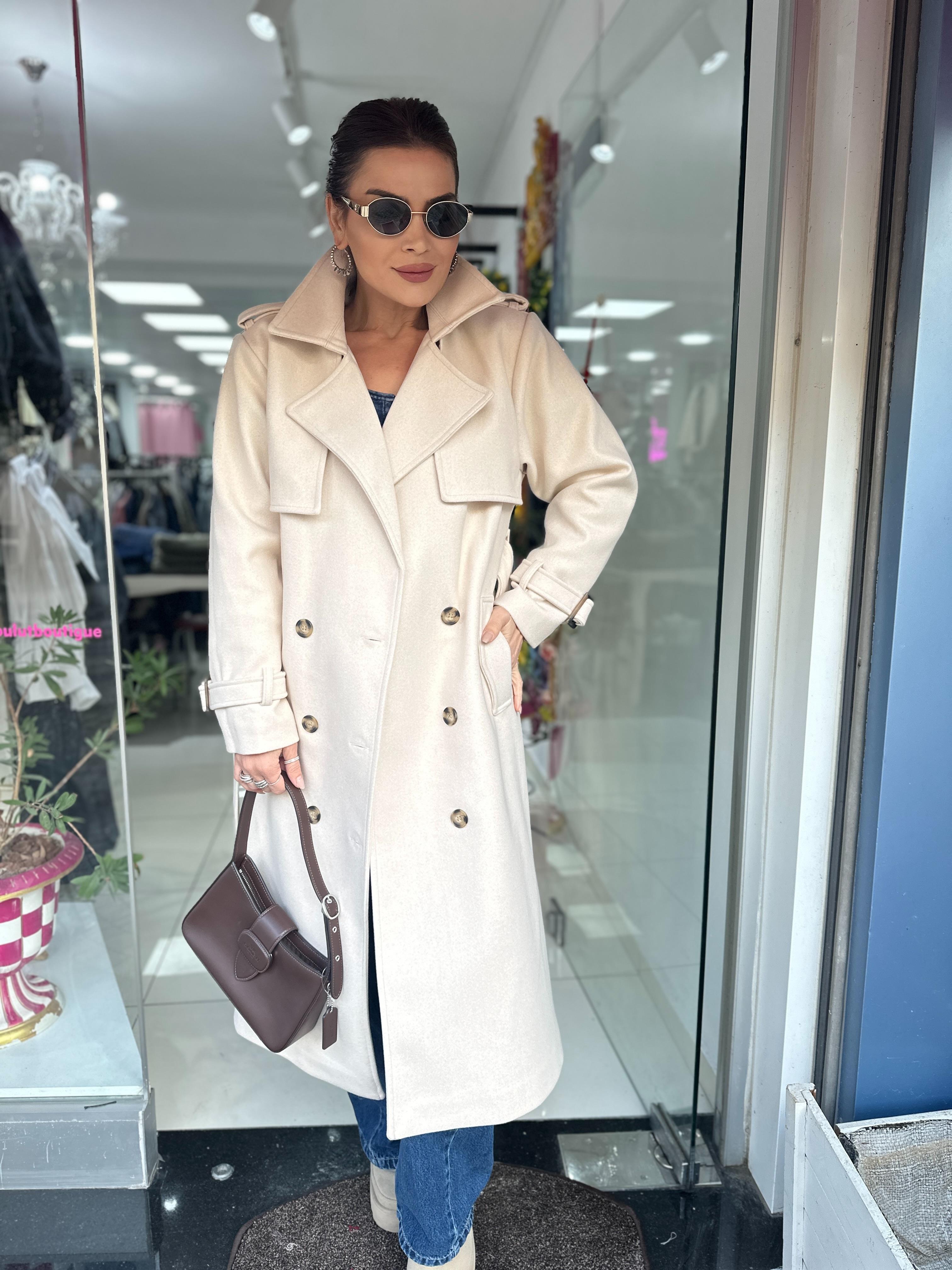 MSM Ekru Düğmeli Kuşaklı Kaban 