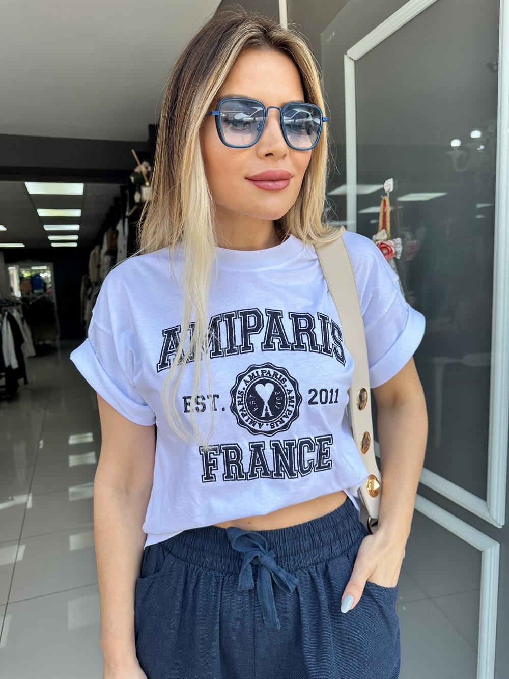 ORJ AMI Beyaz Nakışlı Tshirt