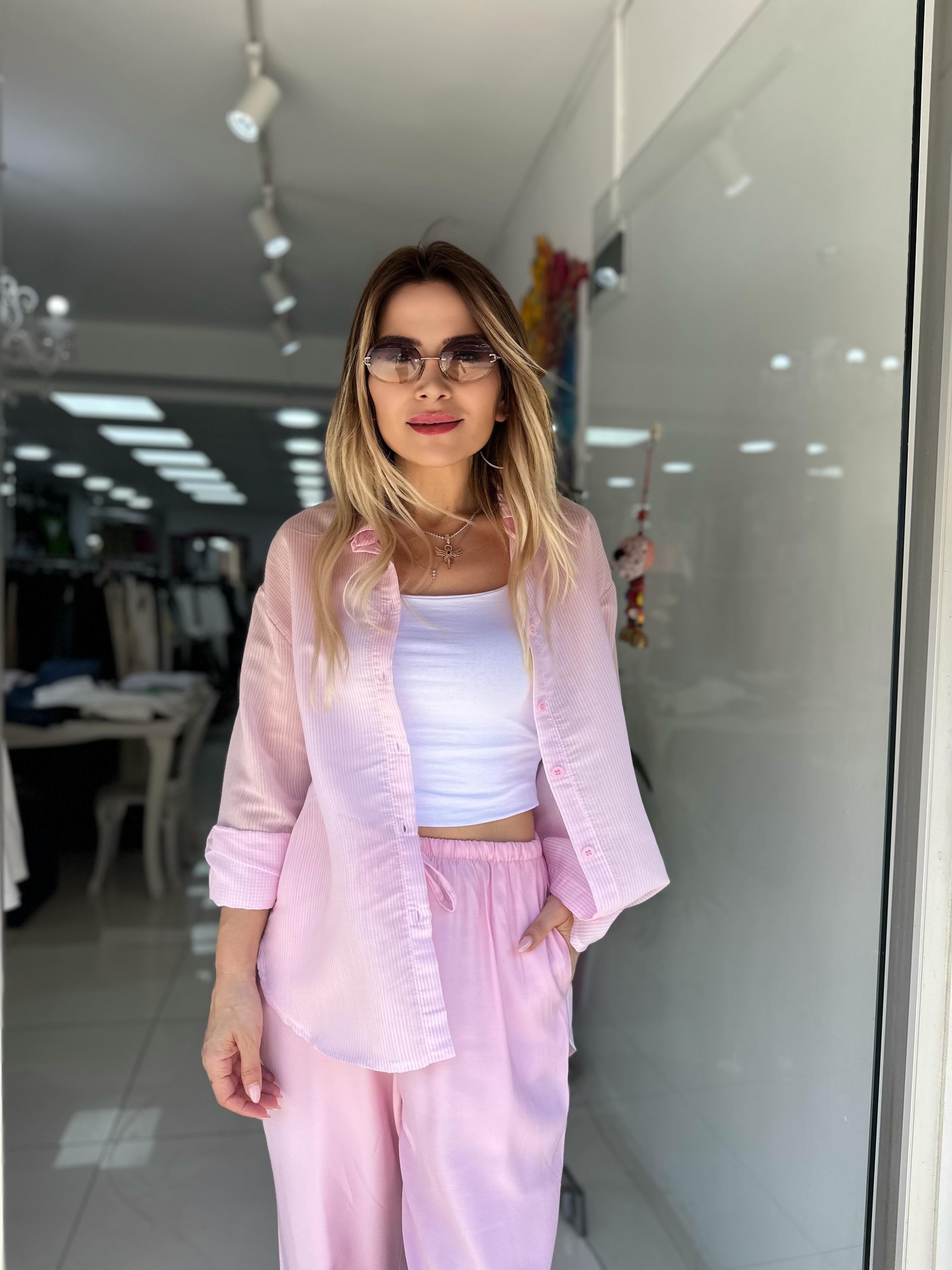 Pembe Çizgili Tensel Kumaş Gömlek 